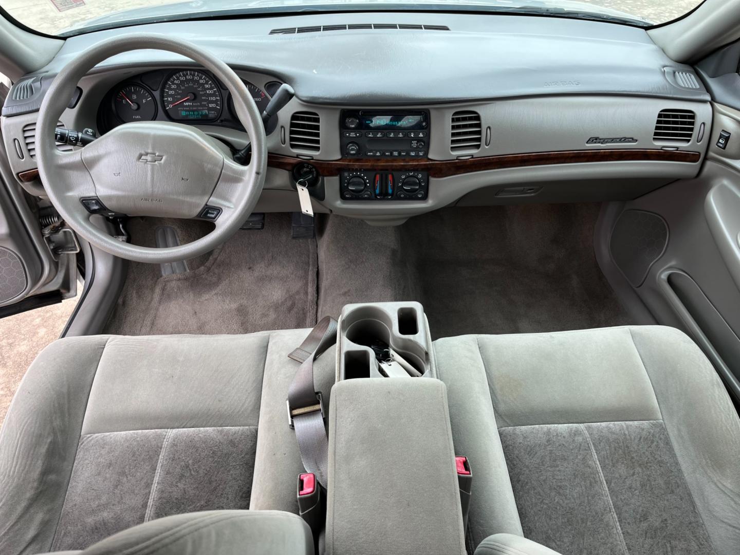 2005 SILVER /gray Chevrolet Impala Base (2G1WF52E459) with an 3.4L V6 OHV 12V engine, 4-Speed Automatic Overdrive transmission, located at 14700 Tomball Parkway 249, Houston, TX, 77086, (281) 444-2200, 29.928619, -95.504074 - Photo#10